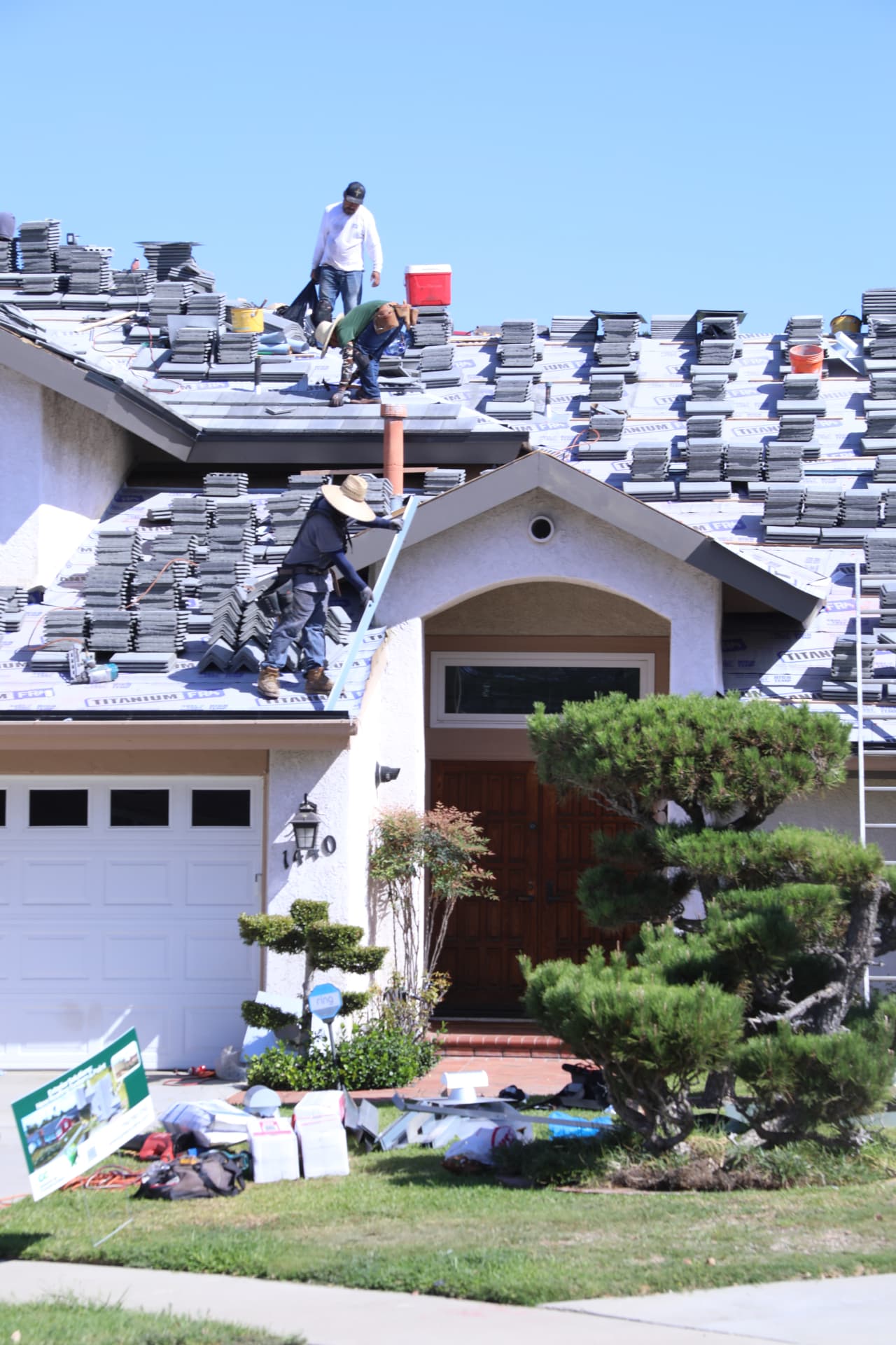 GreenCal crew mid relay, tile stacked on new Titanium FR underlayment